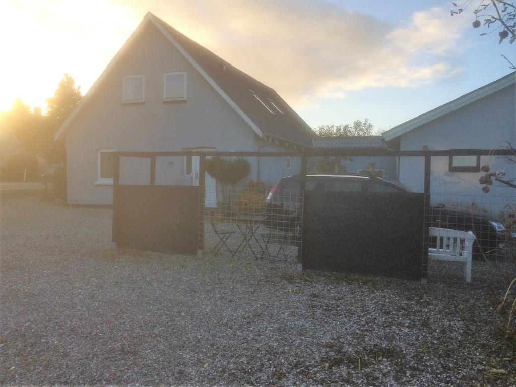 Svalegaarden Guesthouse Særslev Exteriér fotografie